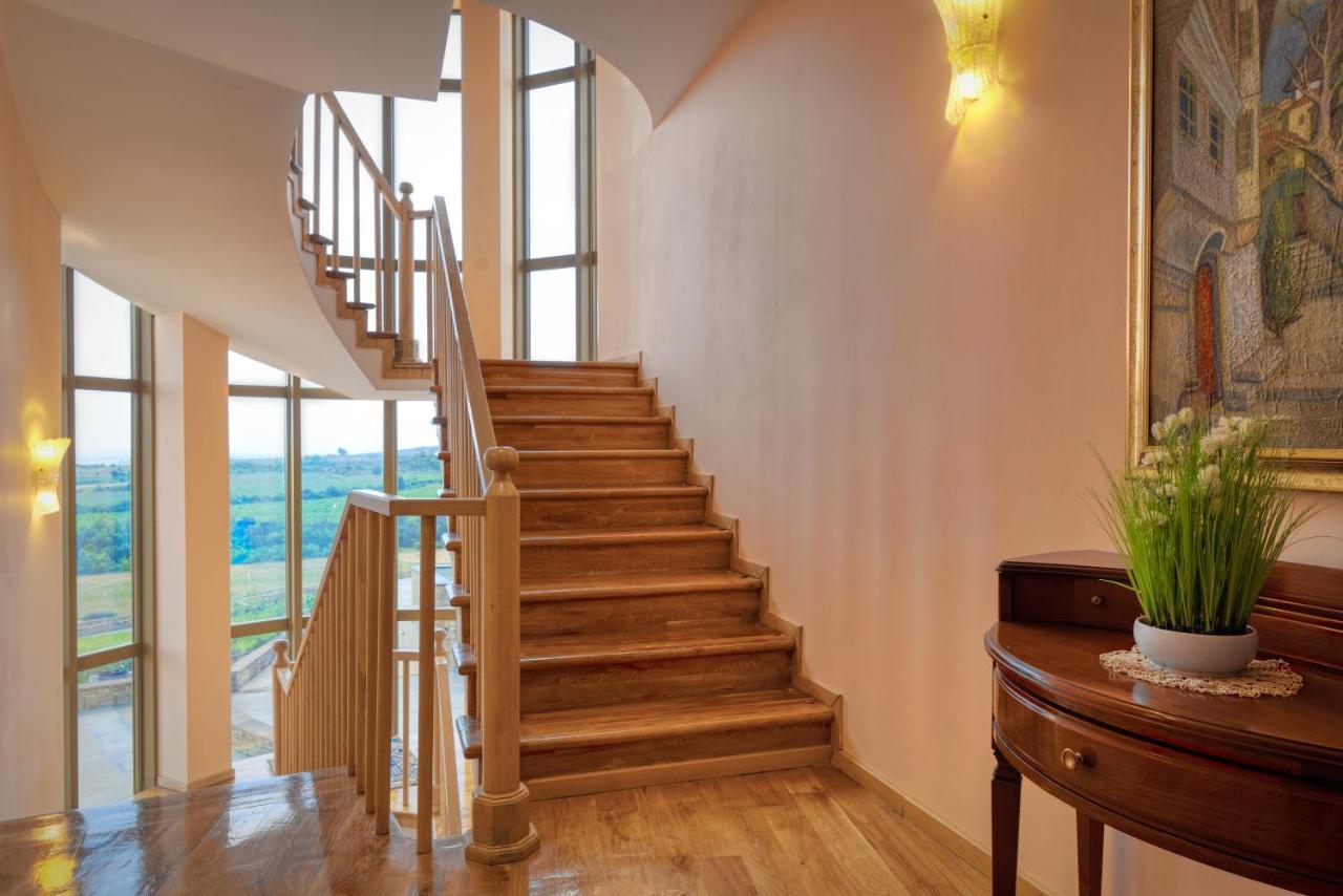 Hotel Soli Invicto Elenovo  ภายนอก รูปภาพ